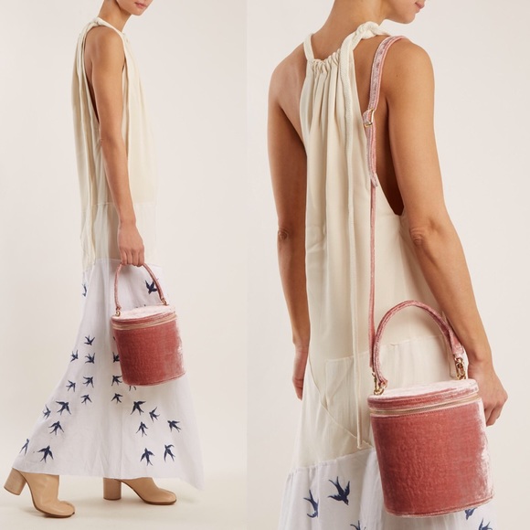 ❌SOLD❌ STAUD Vitti Crushed Velvet Pink Bucket Bag - Picture 2 of 8